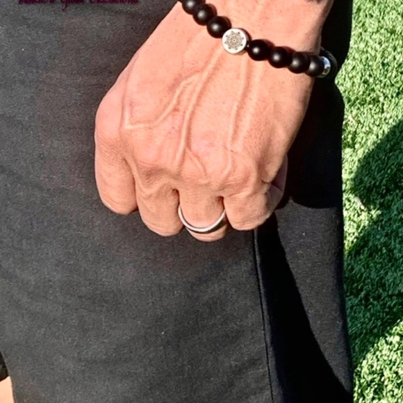 Fashion Feather Men Bracelet - Howlite & Onyx Beads - Feather Charm - Picture 5 of 5